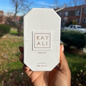 Kayali Vanilla 28